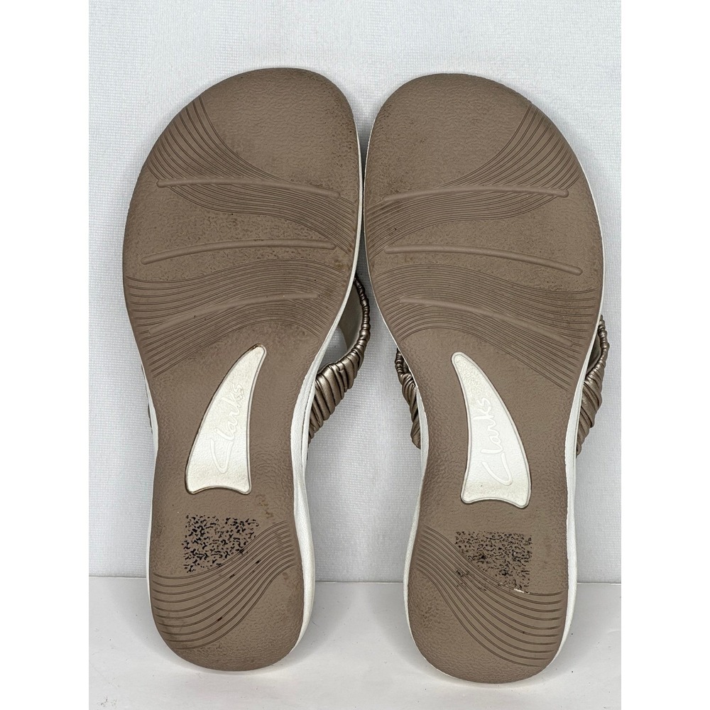 Clarks Cloudsteppers Arla Glitz Metallic Gold Ruched Flip Flop Sandals Womens 10 - Picture 5 of 10